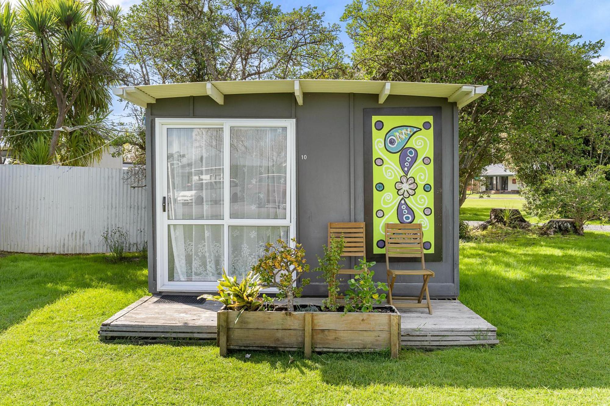Port Waikato Holiday Park Exterior photo